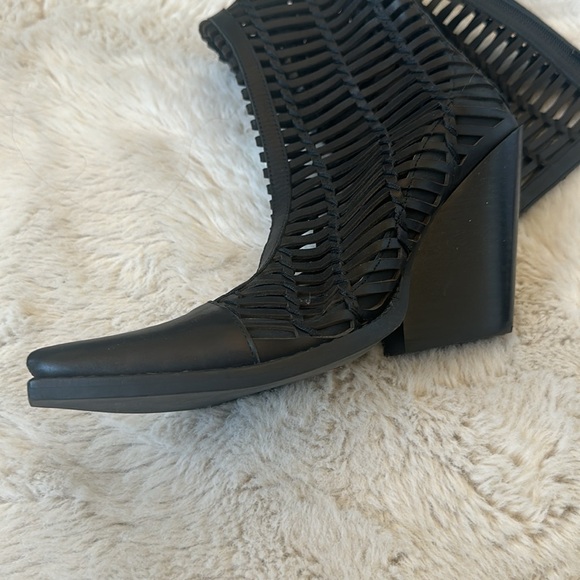 ALL LEATHER JEFFREY CAMPBELL BOOTS - Picture 2 of 4